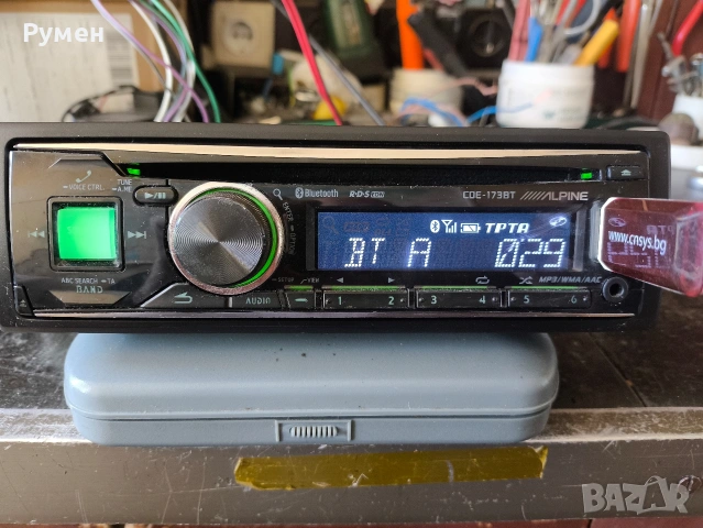 Alpine CDE-173BT авто радио с Bluetooth Plus - CD плейър и USB , снимка 4 - Аксесоари и консумативи - 54509596