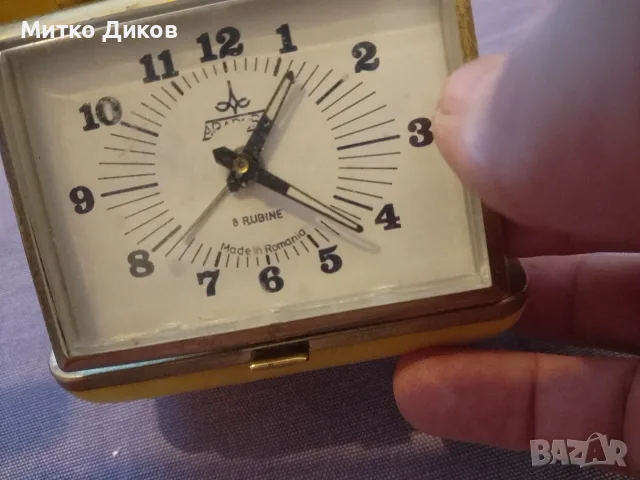 винтидж механичен будилник марка Aradora, произведен в Румъния.Моделът разполага с механизъм с 8 руб, снимка 5 - Други - 55569529