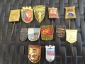 12 соц. значки - гербове градове , снимка 1