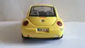 Bburago VOLKSWAGEN New Beetle 1998 MADE IN ITALY 1:24, снимка 6