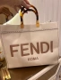 Чанта Fendi Tote bag, снимка 1