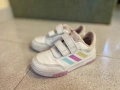 Детски маратонки Adidas 27 номер, снимка 1