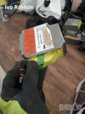 Airbag модул Mercedes E W211 2003 A 2118205785, снимка 3 - Части - 55692835