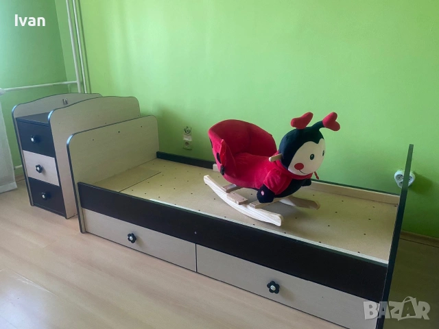 Детско легло и подарък 
