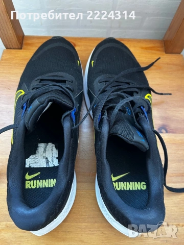 Оригинални маратонки Nike , снимка 3 - Маратонки - 54988521