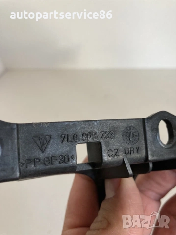 Конзола/стойка за предна лява врата за Volkswagen Touareg (2005) 7L0805733, снимка 2 - Части - 54164803