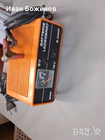 Зарядно  за акумулатори BOSCH, 12V и 6V., снимка 3 - Оригинални зарядни - 54413324