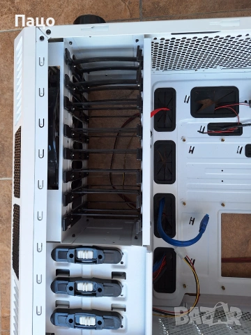 Aerocool XPredator X3 ATX Mid Tower Case, снимка 15 - Захранвания и кутии - 54991084