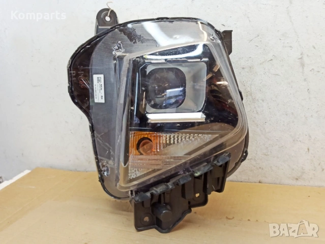 Оригинален десен фар за HYNDAI TUCSON / Хюндай след 2020г