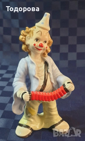 Порцеланова фигура на Клоун