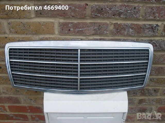 Решетка за преден капак за Мерцедес 202 и 210