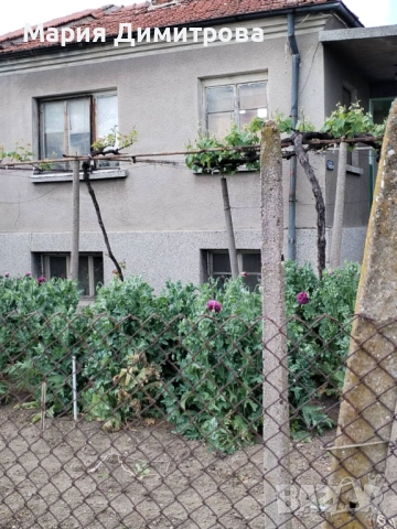 Продава се къща с двор в гр.Айтос обл.Бургас, снимка 2 - Къщи - 54598987