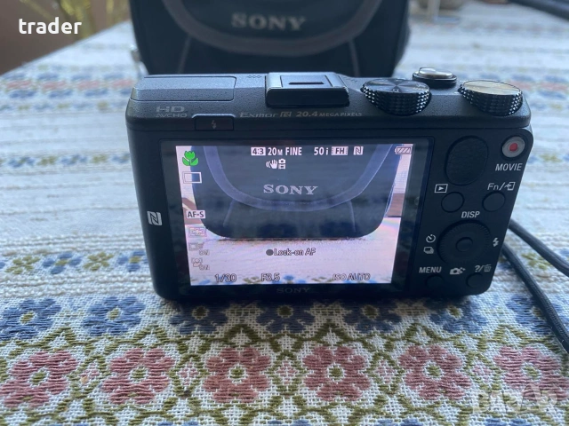 Продавам - компактна камера Sony DSC HX60 , снимка 3 - Камери - 55048951