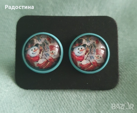 Коледни обеци "Снежковци" – Ръчна изработка със стъклен кабошон(English: Handmade Christmas Snowman 