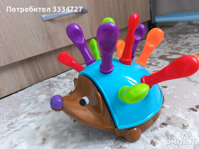 Пластмасова играчка таралеж 