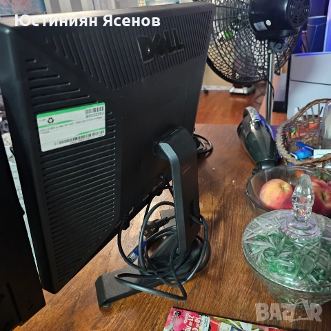 3 работещи монитора Acer, Dell и Samsung - DVI/VGA, снимка 8 - Монитори - 48696556