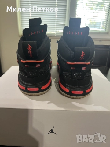 Баскетболни маратонки NIKE AIR JORDAN , снимка 4 - Спортни обувки - 55625796