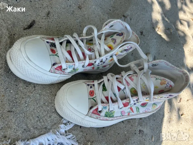 Дамски кецове Converse 35.5, снимка 2 - Кецове - 55631284
