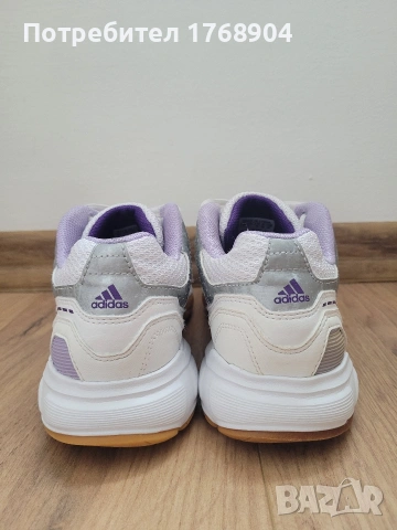 Дамски маратонки Adidas-37номер, снимка 4 - Маратонки - 54563555