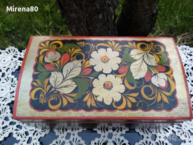 ХОХЛОМА - сандъче, снимка 3 - Антикварни и старинни предмети - 54496061