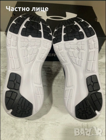 Дамски маратонки Under Armour 38.5, снимка 4 - Маратонки - 54520380