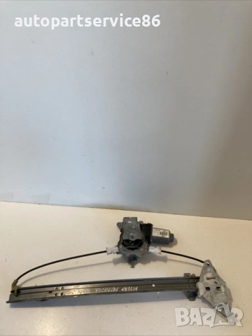 Стъклоповдигач за задна лява врата за Nissan Pathfinder (2009) 400927B