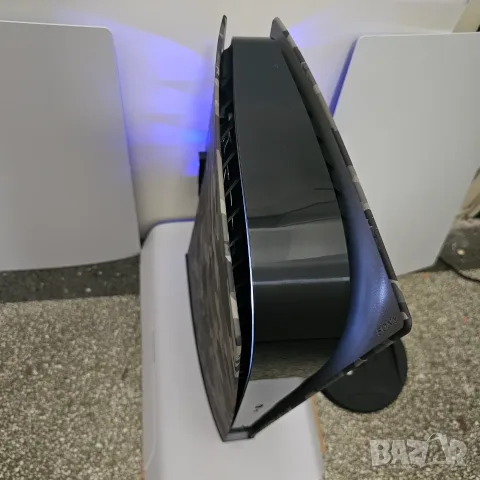 Камуфлажен PlayStation 5 с 2 джойстика, 4 топ игри, 2 охлаждания, PS5, снимка 3 - PlayStation конзоли - 55568900