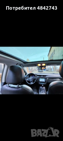 Toyota Avensis 1,8 full екстри, снимка 8 - Автомобили и джипове - 54725898