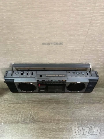 HITACHI TRK-6701W VINTAGE RETRO BOOMBOX радио касетофон, снимка 3 - Радиокасетофони, транзистори - 54451449