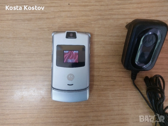 MOTOROLA V3 