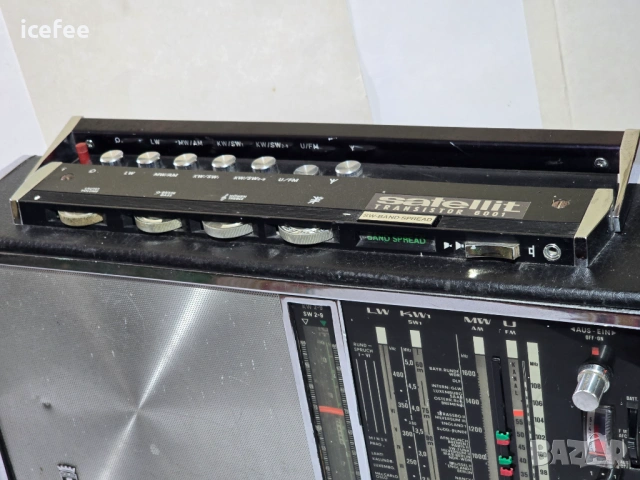 Grundig Satellit 6001 радиоприемник, снимка 5 - Радиокасетофони, транзистори - 54396451