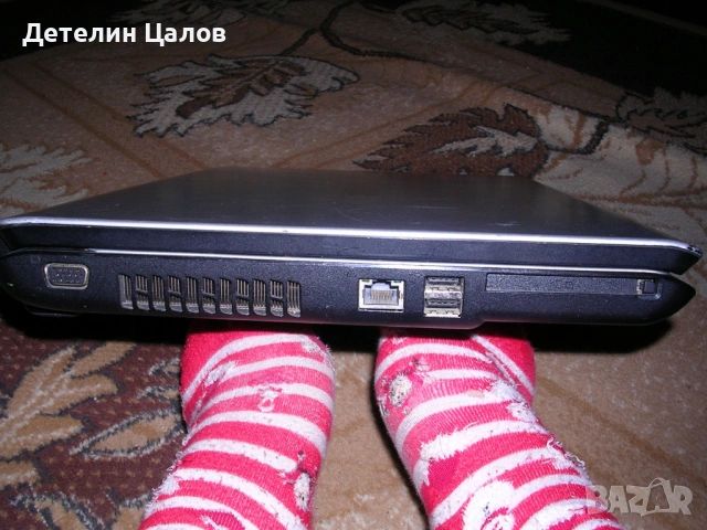 Лаптоп Toshiba Сателит със зарядно и батерия, снимка 12 - Лаптопи за дома - 54652168