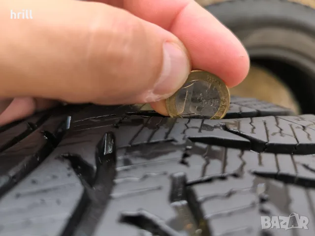 2 гуми Michelin 205-55-16 в отлично състояние, снимка 2 - Гуми и джанти - 55669445