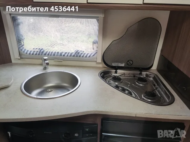 Продавам каравана Lunar Venus в много добро състояние , снимка 10 - Каравани и кемпери - 55444891