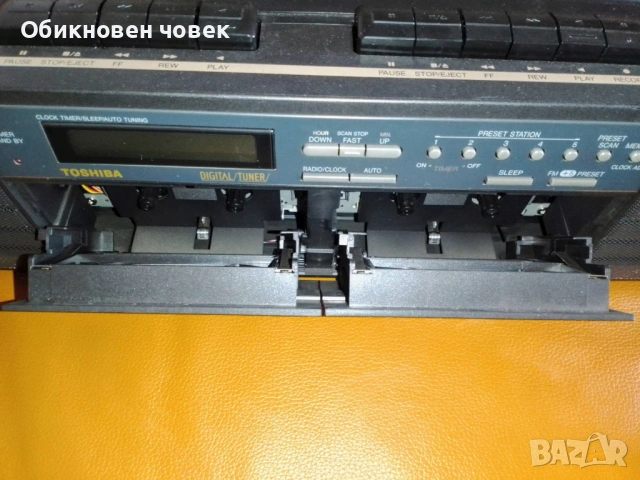Ретро шедьовър: Toshiba RT-8539, снимка 4 - Радиокасетофони, транзистори - 54737671