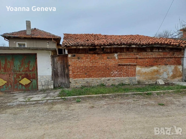 Продавам двуетажна тухлена къща, снимка 6 - Къщи - 55003513