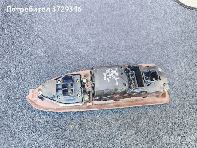 Бутони/панел управление стъкла лява врата Mazda Premacy 2.0 DiTD 2007, снимка 3 - Части - 55068071
