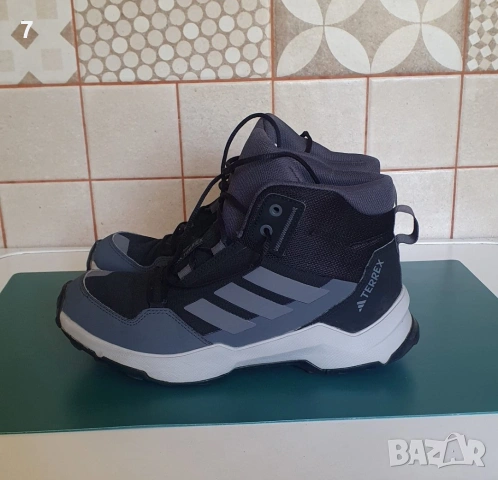 Дамски зимни боти adidas TERREX - GORE-TEX , снимка 3 - Дамски боти - 55126608