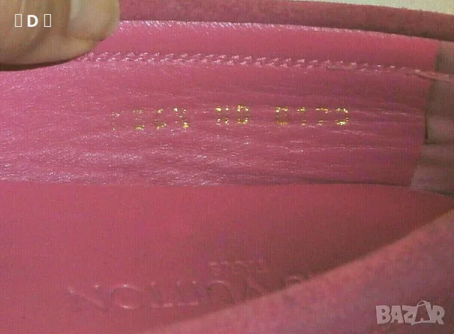 LOUIS VUITTON оригинални 37 оригинални, снимка 7 - Дамски ежедневни обувки - 55416848