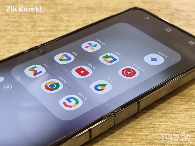 Samsung Z Flip 5  256GB, снимка 15 - Samsung - 54473128