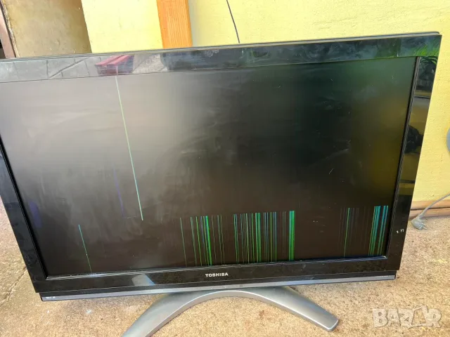 LCD Телевизор Toshiba 42x3030D повреден., снимка 4 - Телевизори - 55507815