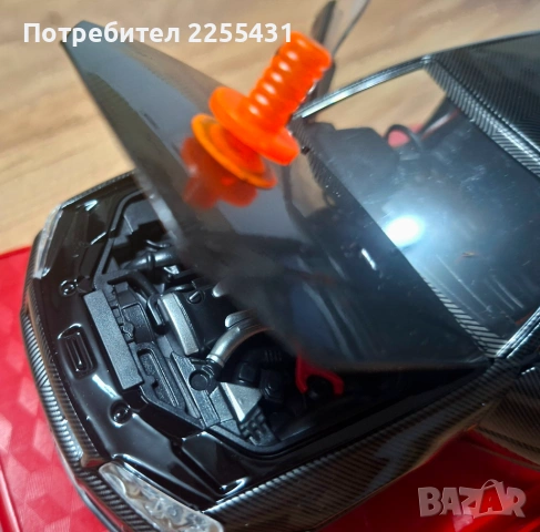 Продавам модел на Nissan GT-R, мащаб 1:24, снимка 4 - Колекции - 54123988