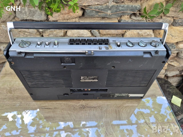 Радиокасетофон Sharp GF-8585H, снимка 5 - Радиокасетофони, транзистори - 55191754