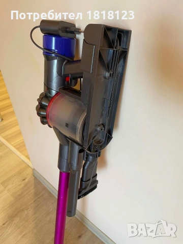 Dyson V8 Absolute., снимка 7 - Прахосмукачки - 54717779