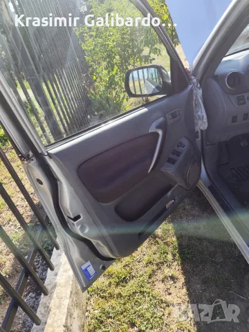 Toyota Rav4 2.0 D4D 2002 На части, снимка 4 - Автомобили и джипове - 55649871