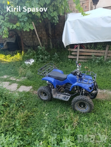 Продавам детско АТВ 49 кубика .