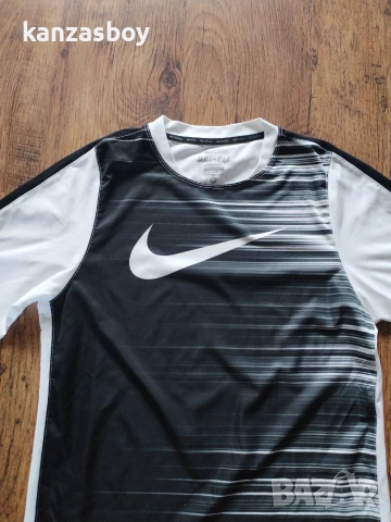 nike dri fit - страхотна мъжка тениска S , снимка 2 - Тениски - 55252131