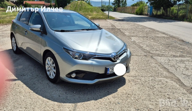 Toyota Auris D4T, снимка 2 - Автомобили и джипове - 55129729