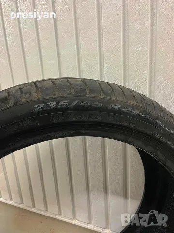 Pirelli Scorpion 235/45 R21, снимка 2 - Гуми и джанти - 55434393