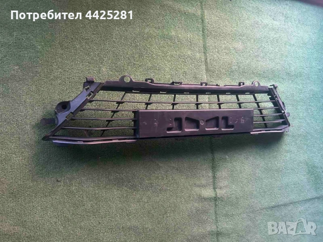 решетка в предна броня Renault Megane IV 2015-2019 г. #066S. 622544180R, снимка 2 - Части - 54811846